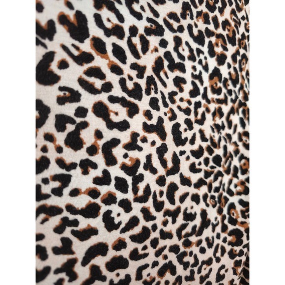 Maurices Long Sleeve Leopard Print Top 24/7 Size S EUC - Picture 4 of 6